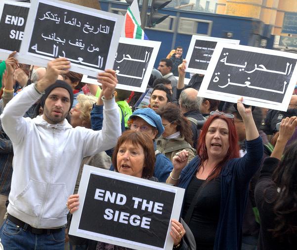 Participants in the Gaza Freedom March call for an end to the siege at a Cairo protest