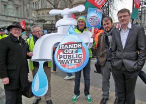 Protesters defend the right to water outside the Dáil in Dublin