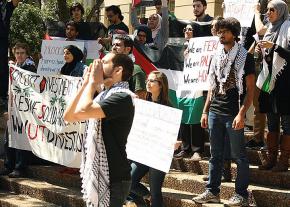 Palestine solidarity organizers demonstrate against Israeli apartheid the University of Texas