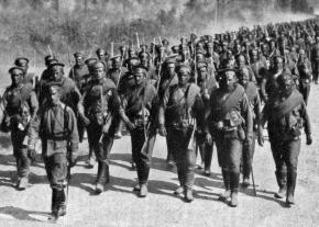 Russian soldiers march toward the front in the spring of 1917
